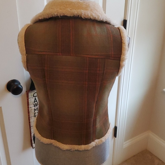 women's med baxis & baxis wool blend vest - Picture 3 of 4